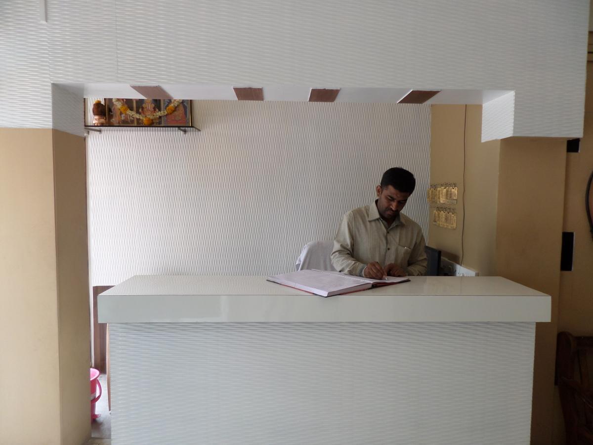 Parvat Lodge Ahmednagar Exterior foto